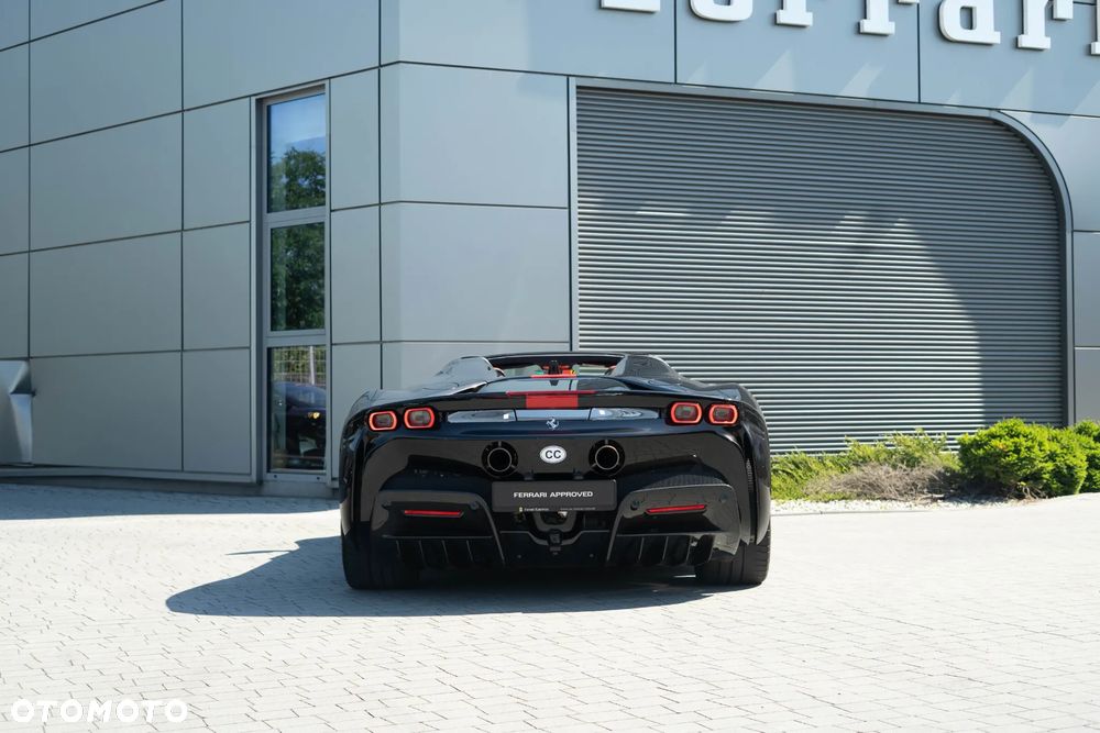Ferrari SF90 Spider - 5