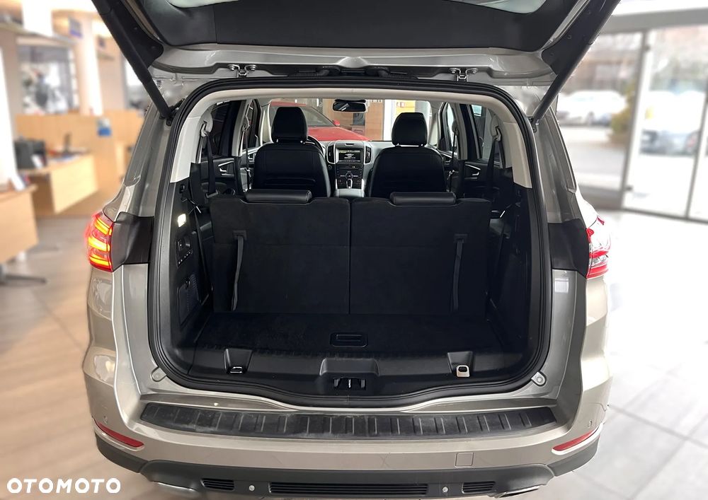 Ford S-Max 2.0 TDCi Titanium PowerShift - 33