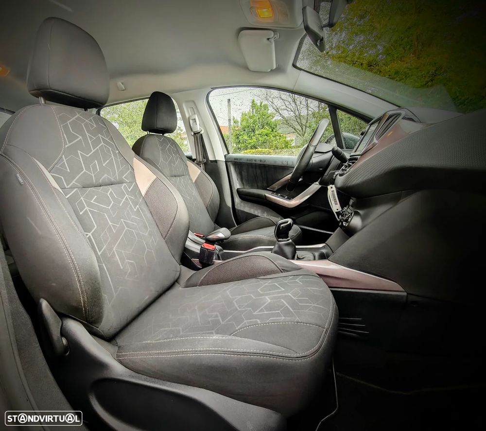 Peugeot 2008 1.6 BlueHDi GT Line - 6