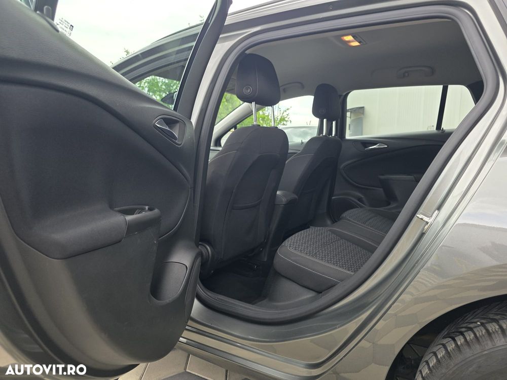 Opel Astra 1.6 CDTI DPF ecoFLEX TourerStart/Stop Exklusiv - 31