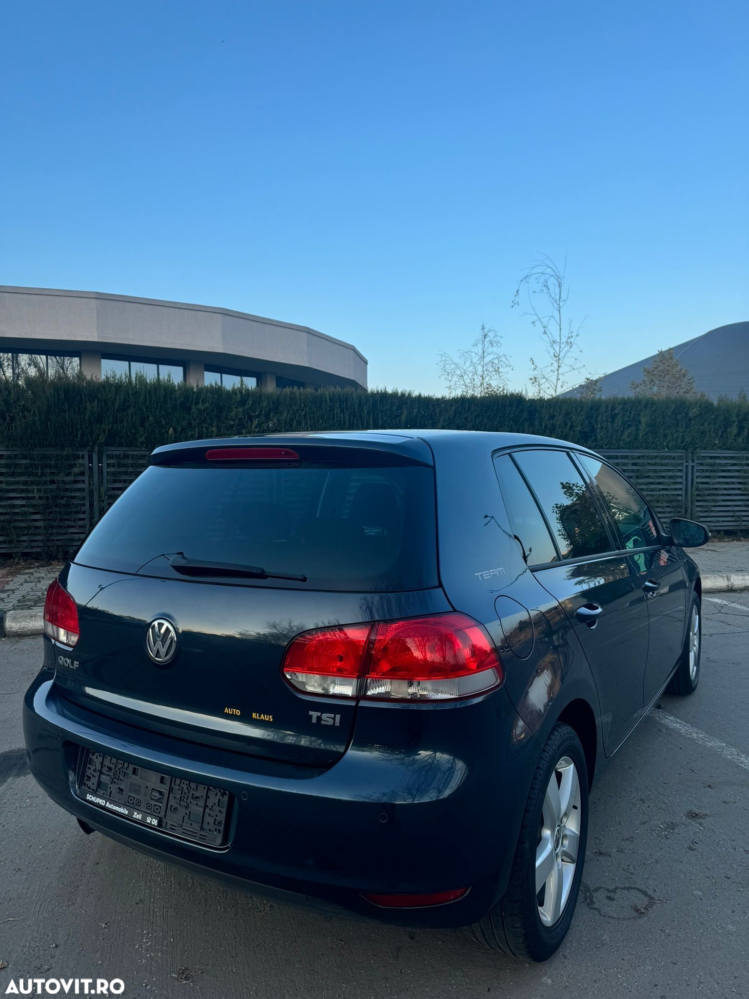 Volkswagen Golf 1.2 TSI BMT Highline - 8