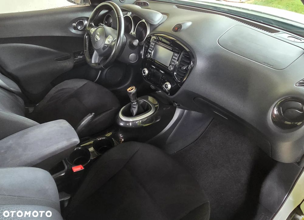 Nissan Juke 1.2 DIG-T N-Connecta EU6 - 11