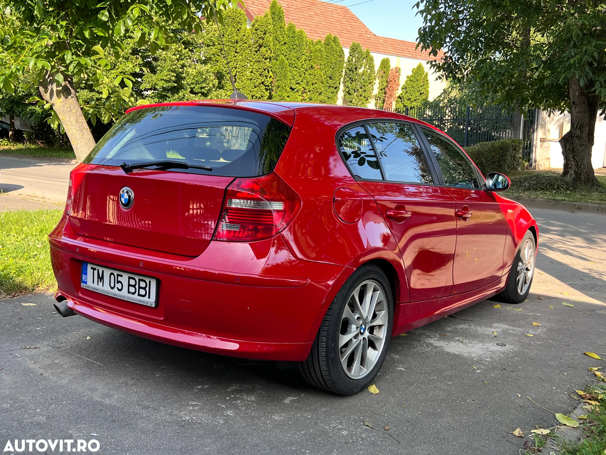 BMW Seria 1 120d - 4