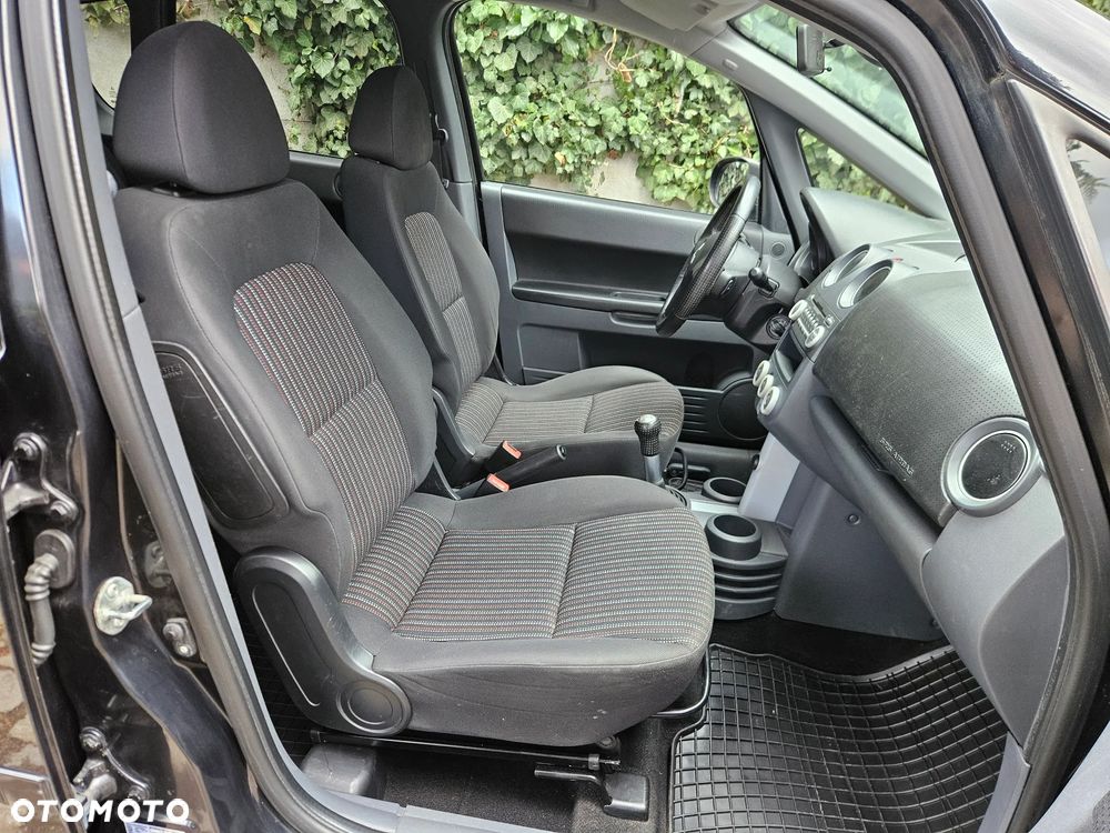 Mitsubishi Colt - 15