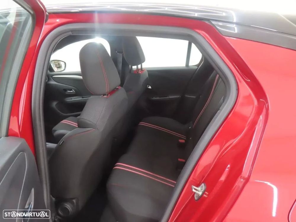 Opel Corsa 1.2 T GS - 4