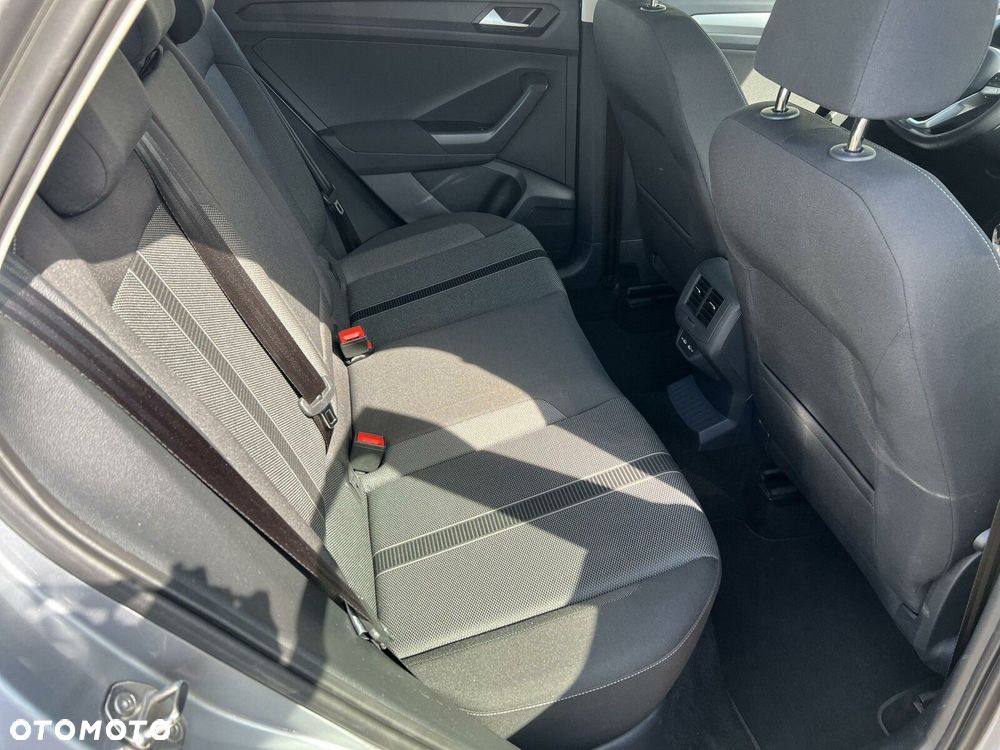 Volkswagen T-Roc 1.5 TSI Life - 12
