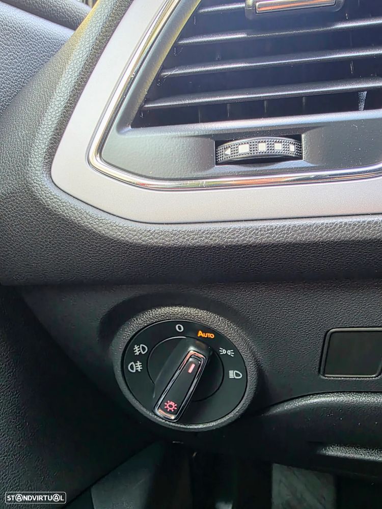 SEAT Leon 1.6 TDI Xcellence S/S - 32