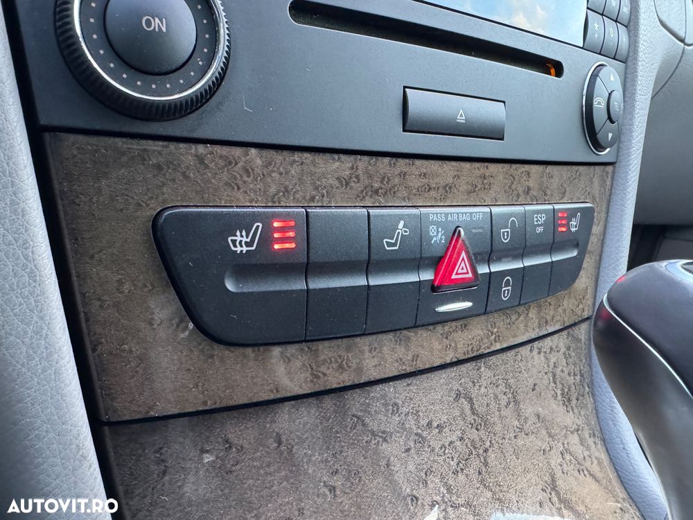 Mercedes-Benz E - 32