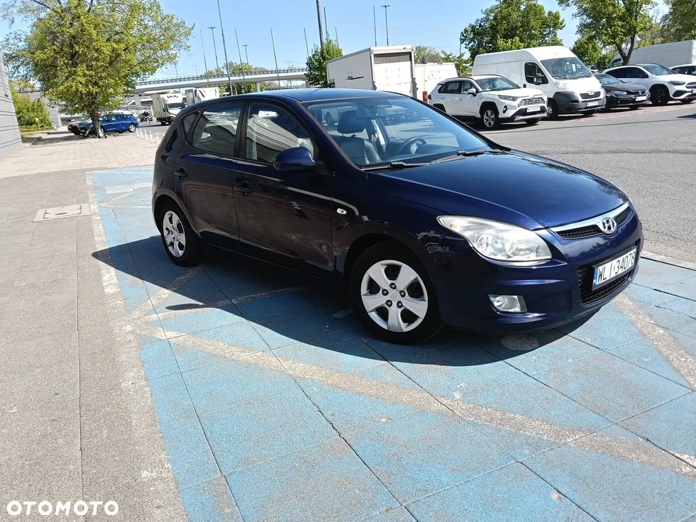 Hyundai i30 2.0 Premium - 1