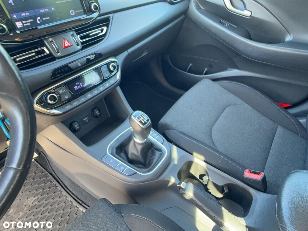 Hyundai i30 1.5 DPI Comfort - 14