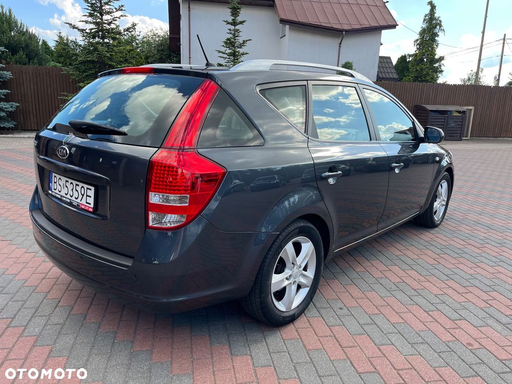 Kia Ceed 1.4 CVVT Attract - 11