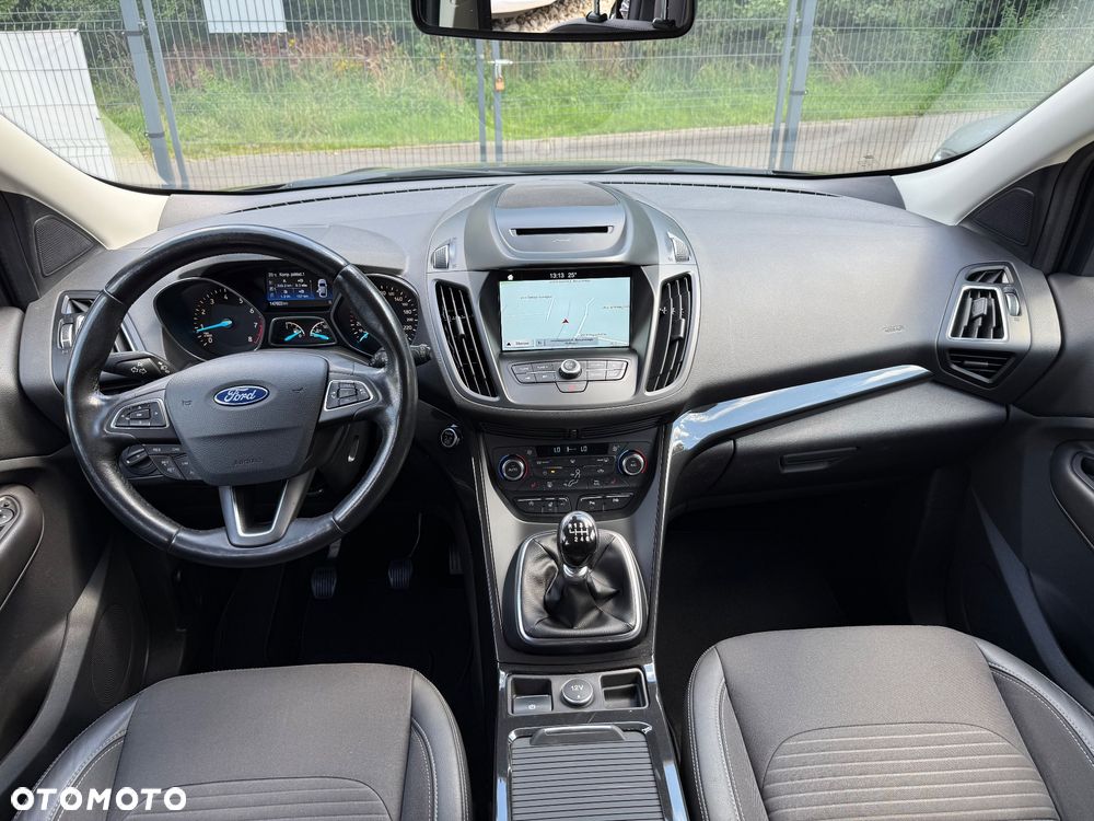 Ford Kuga 1.5 EcoBoost 2x4 Titanium - 13
