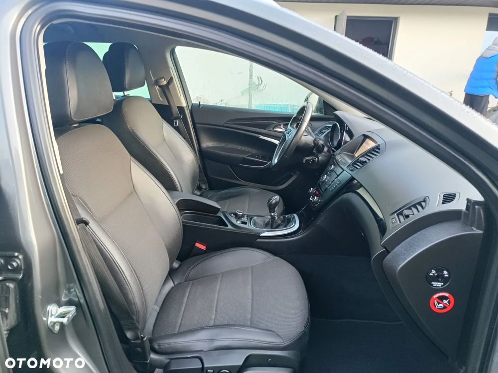 Opel Insignia - 13