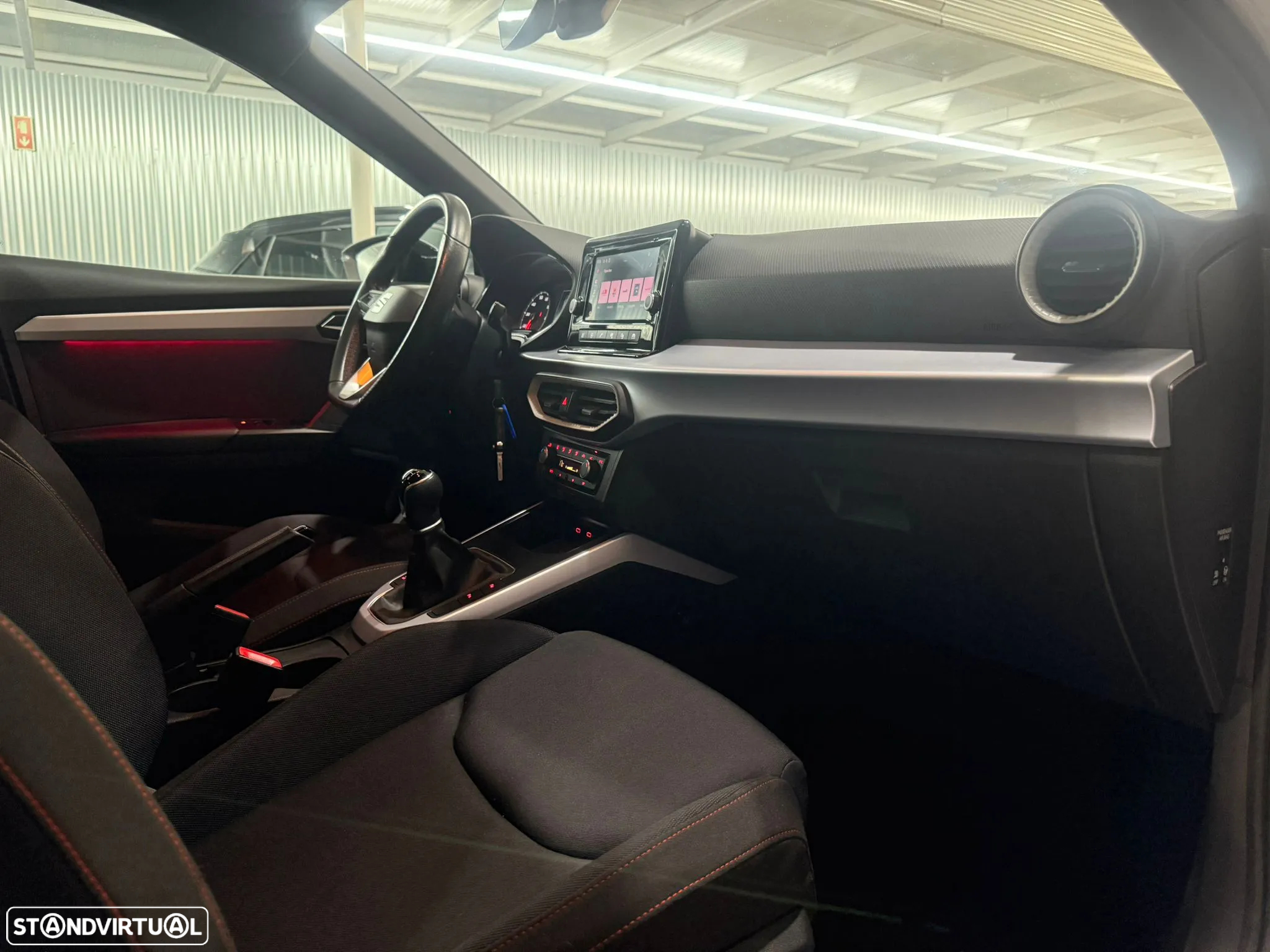 SEAT Arona 1.0 TSI FR - 23