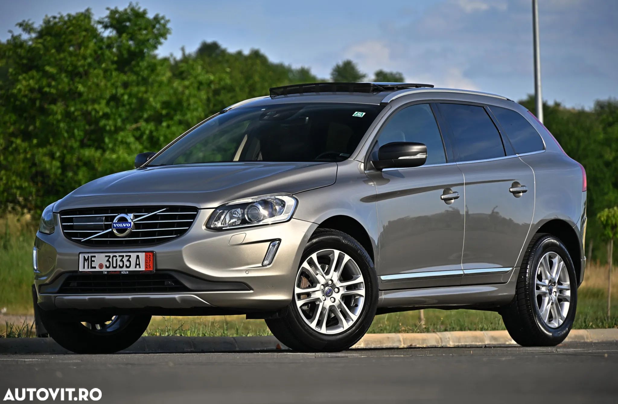 Volvo XC 60 D4 Geartronic Summum - 1