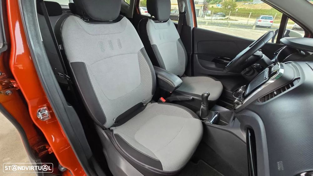 Renault Captur 0.9 TCE - 16