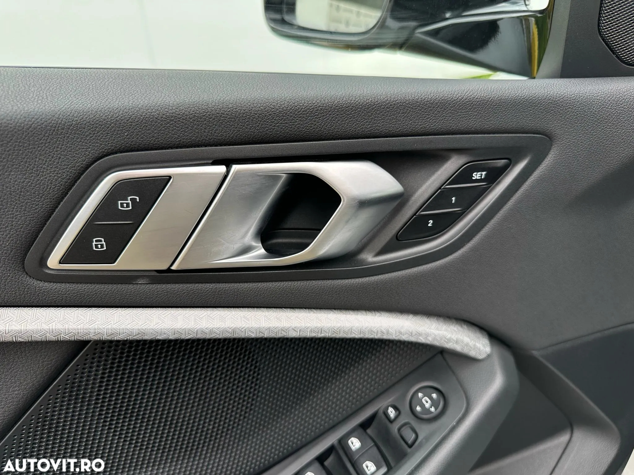 BMW Seria 1 120i AT - 15