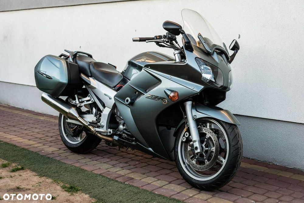 Yamaha FJR - 1