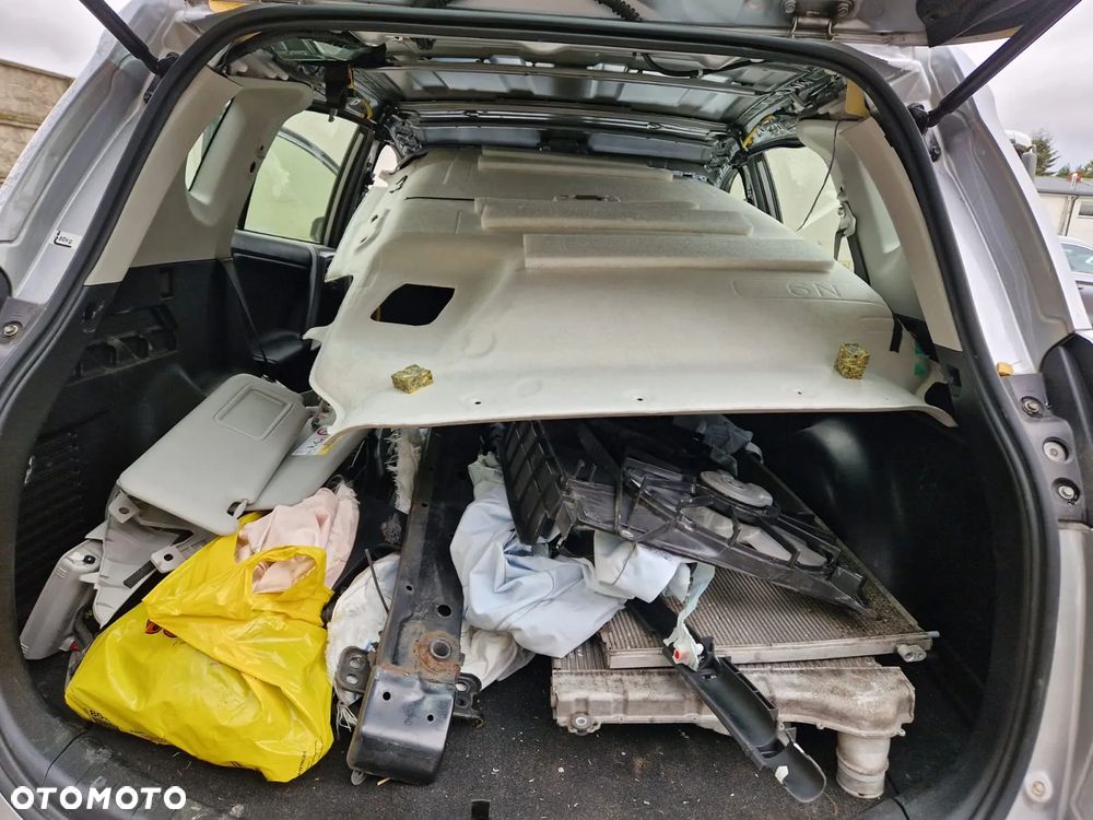 Toyota RAV4 2.0 D-4D Premium 4x2 - 12