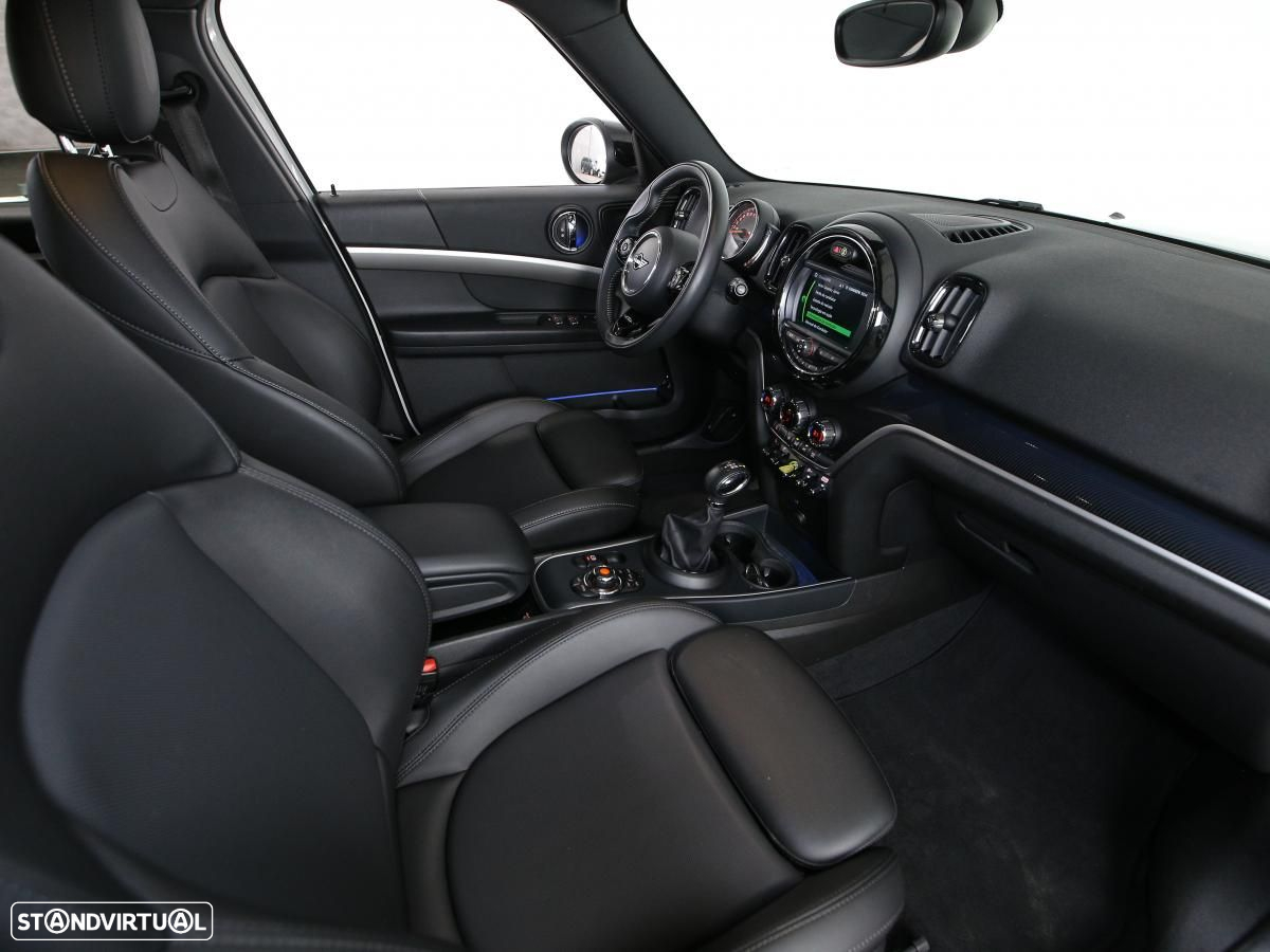 MINI Countryman Cooper SE ALL4 Auto - 10