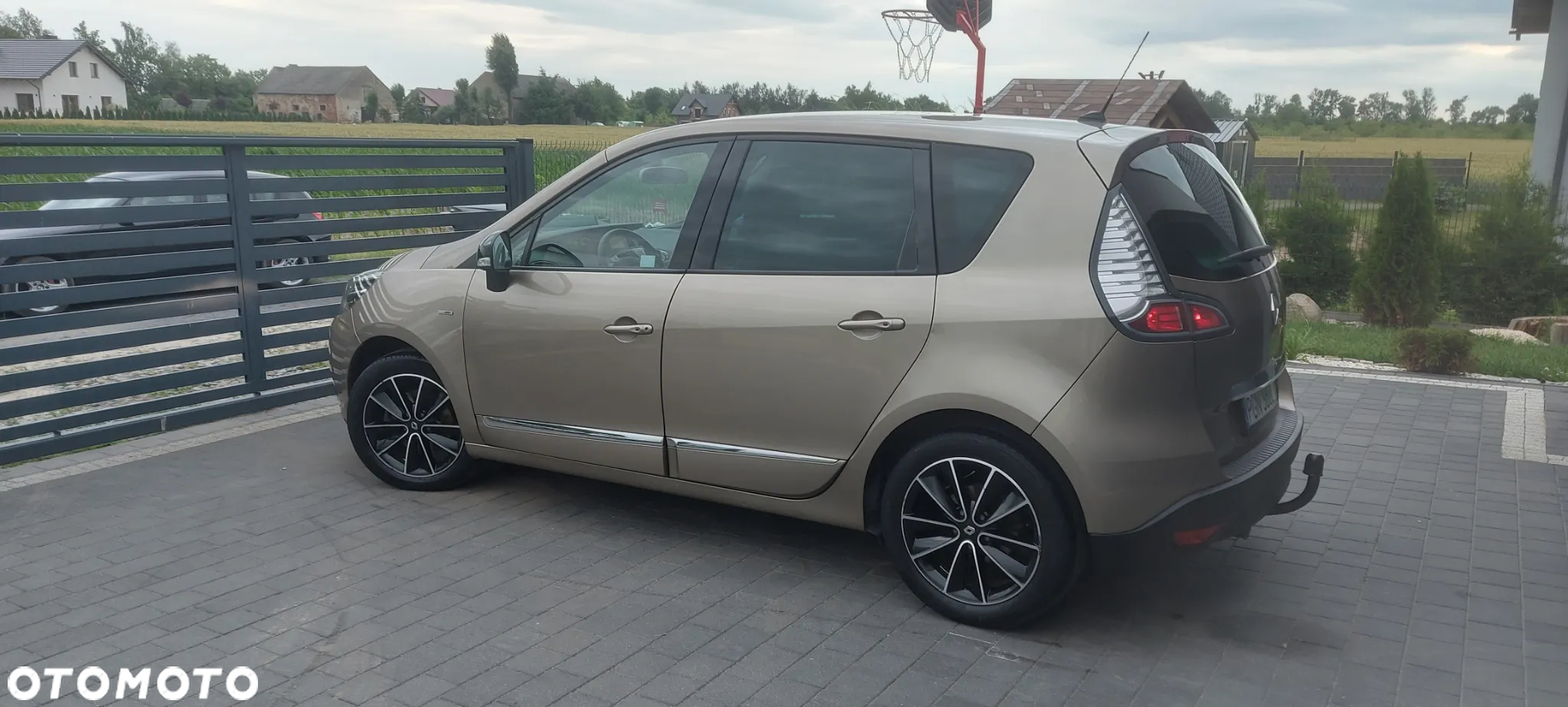 Renault Scenic 1.6 dCi Bose - 6