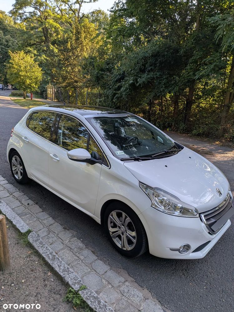 Peugeot 208 - 9