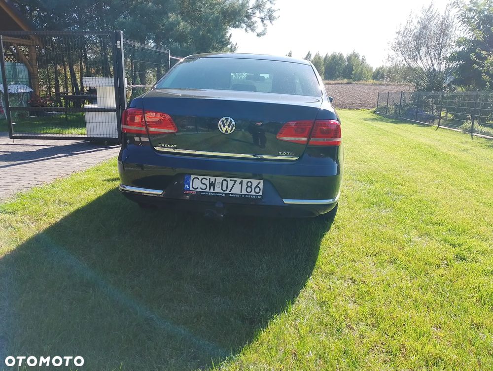 Volkswagen Passat - 5