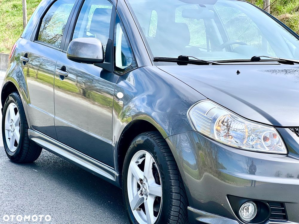 Suzuki SX4 1.6 VVT 4x2 Comfort - 12