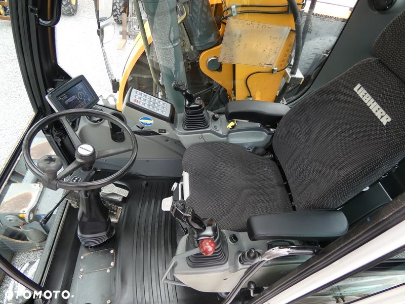 Liebherr A914 Compact / Super Stan / SPEEDER / Łapy + Pług / - 12