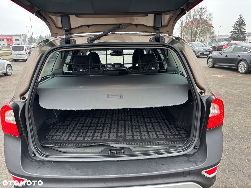 Volvo XC 70 D5 AWD Edition Pro - 33