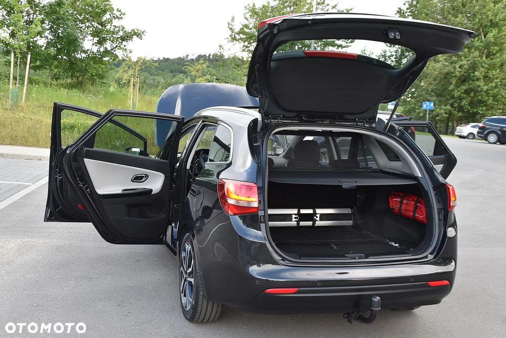 Kia Ceed - 9