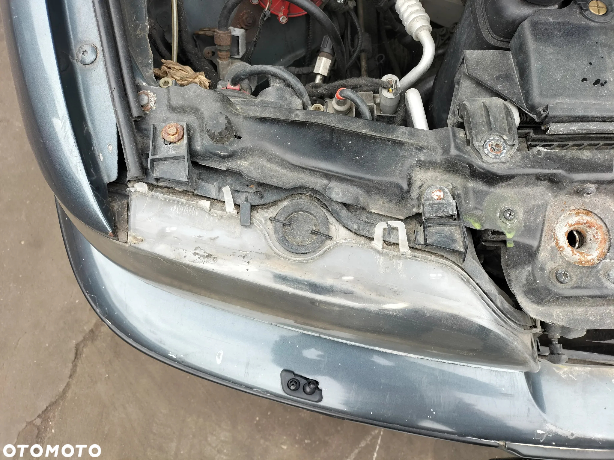 CAŁE AUTO NA CZĘŚCI RADIO LAMPY TYŁ FOTELE BMW E39 LIFT KOMBI KOD LAK. ANTHRAZIT METALIC 397/7 - 9