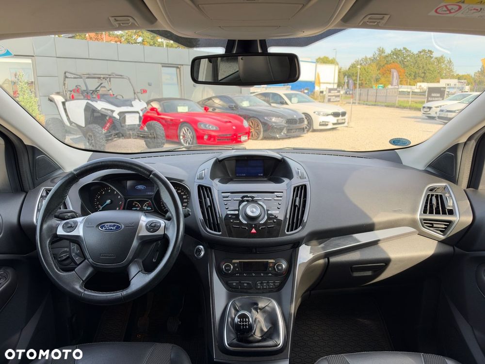 Ford Kuga - 17