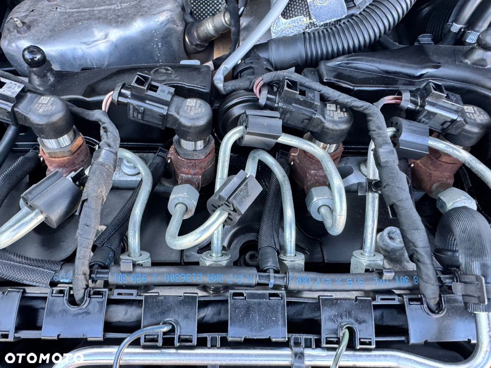 Volkswagen Golf 1.6 TDI DPF BlueMotion - 15