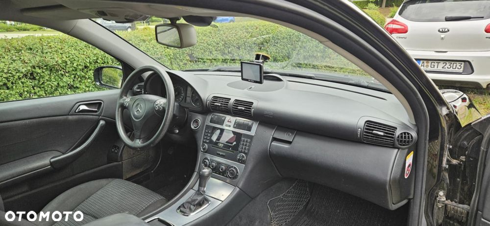 Mercedes-Benz Klasa C 200 CDI Automatik DPF Sport Edition - 15