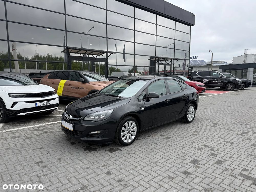 Opel Astra 1.6 Enjoy - 1