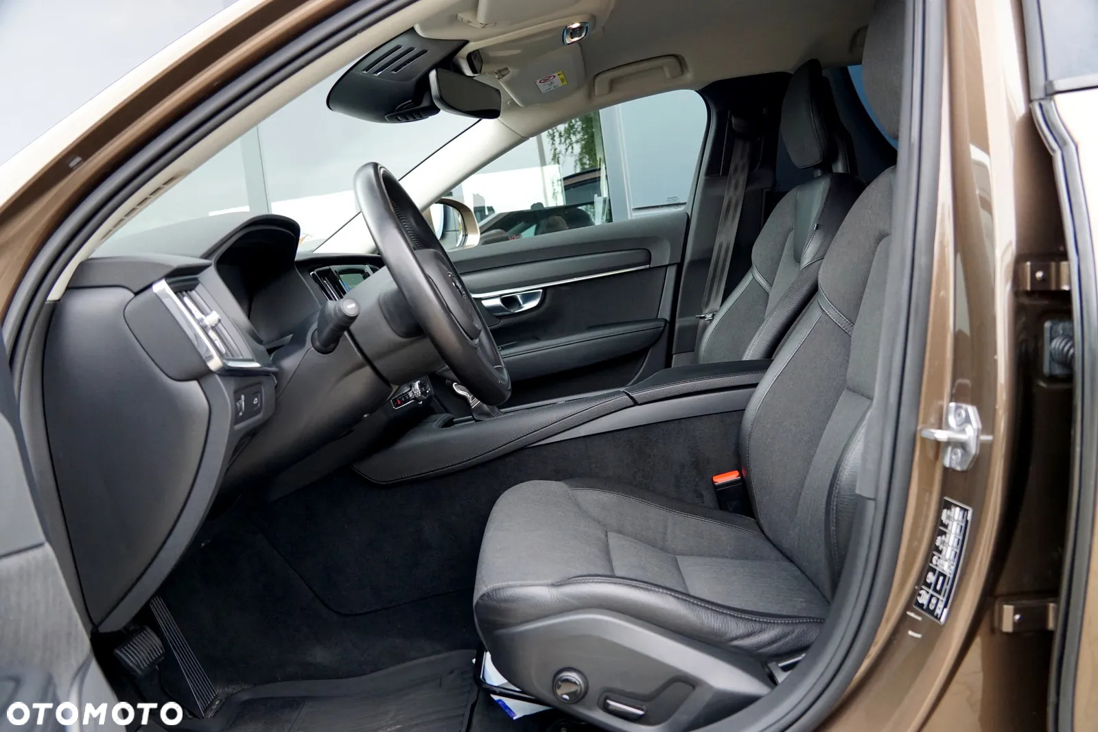 Volvo V90 Cross Country D4 AWD - 16