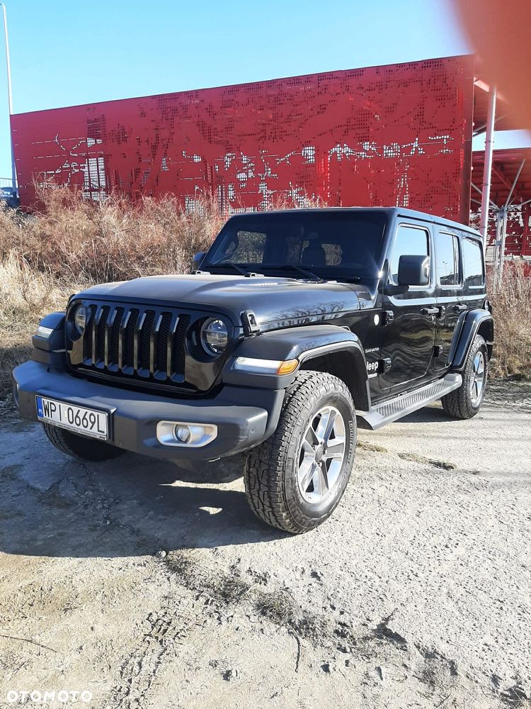 Jeep Wrangler Unlimited GME 2.0 Turbo Sahara - 2