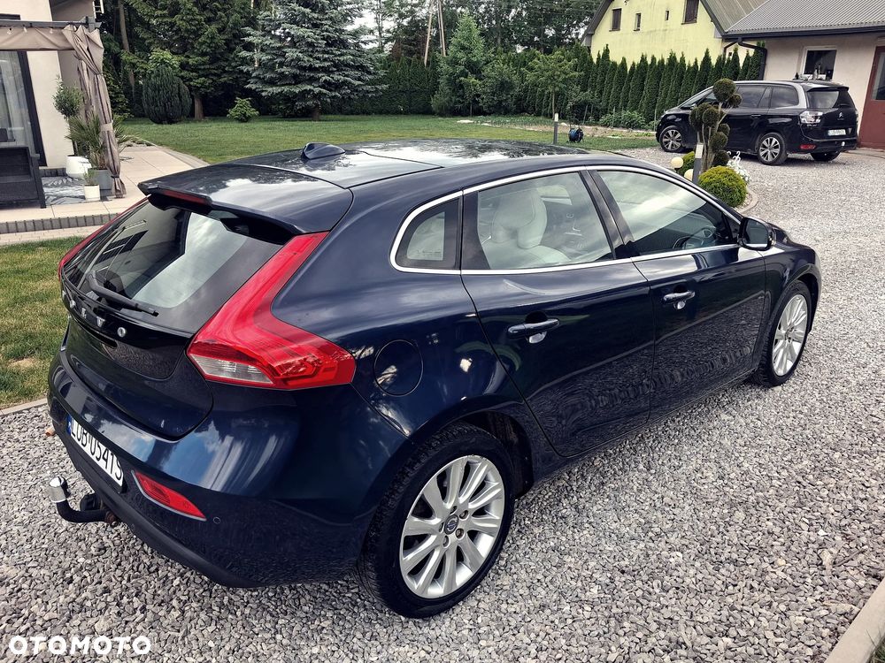 Volvo V40 D2 Momentum - 11