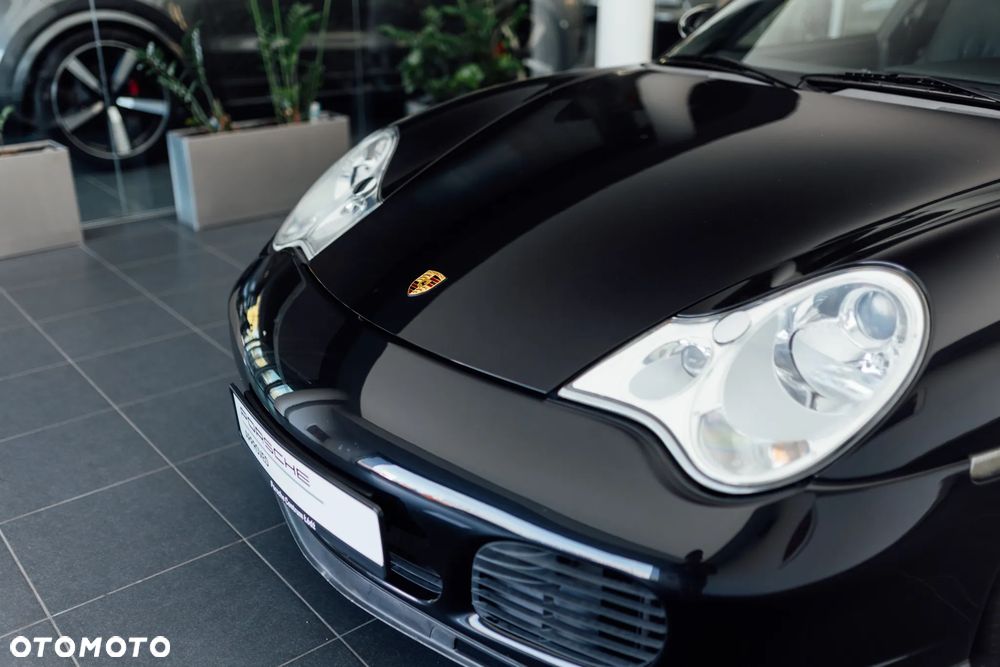 Porsche 911 - 16