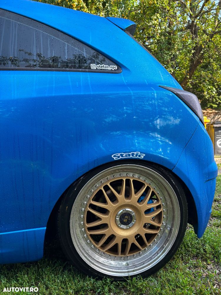 Opel Corsa 1.6 OPC - 3