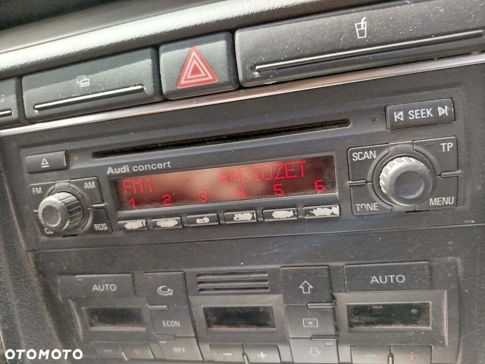 Audi A4 B7 radio concert z kodem - 3