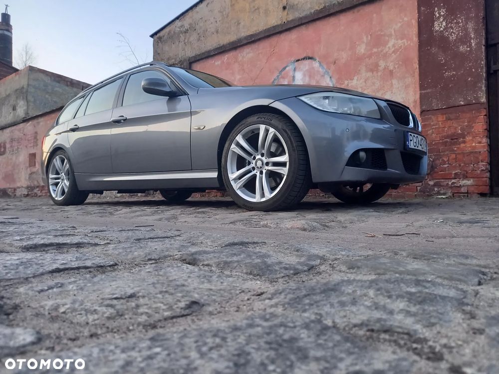 BMW Seria 3 318d - 4