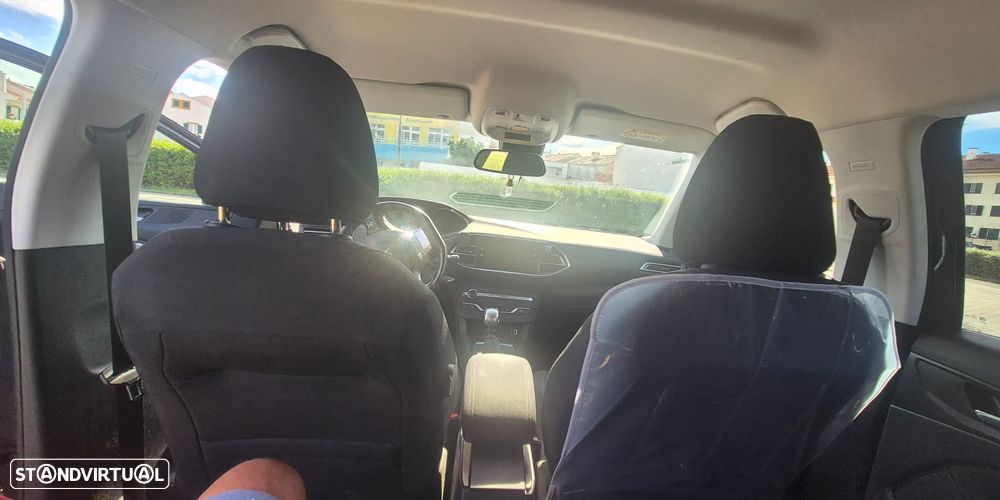 Peugeot 308 SW 1.5 BlueHDi Style - 17