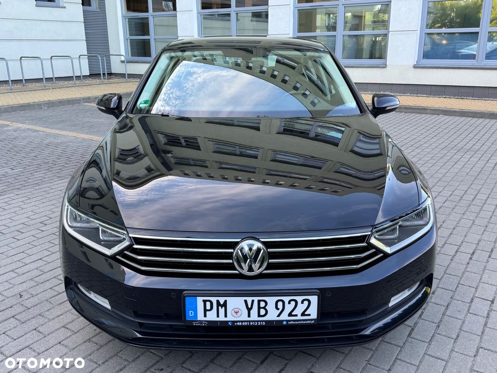 Volkswagen Passat - 19