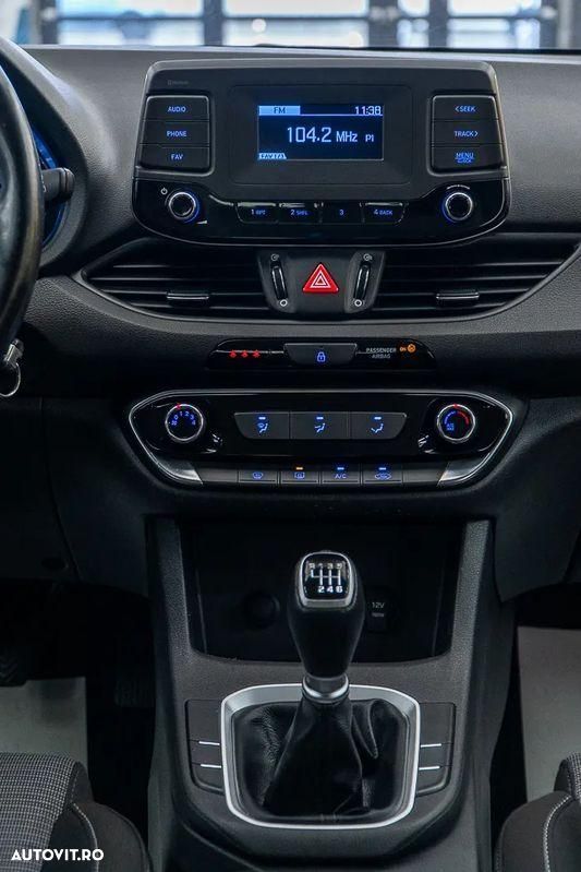 Hyundai i30 1.5 110CP 5DR M/T Comfort - 5