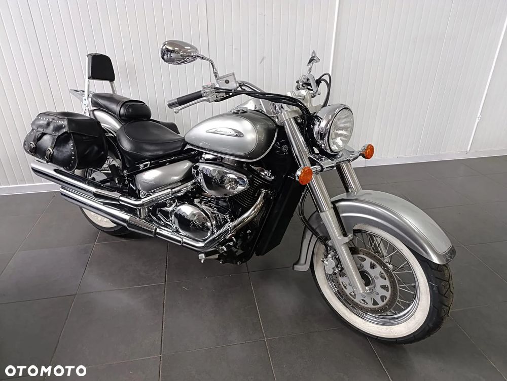 Suzuki VL 800 Volusia - 1