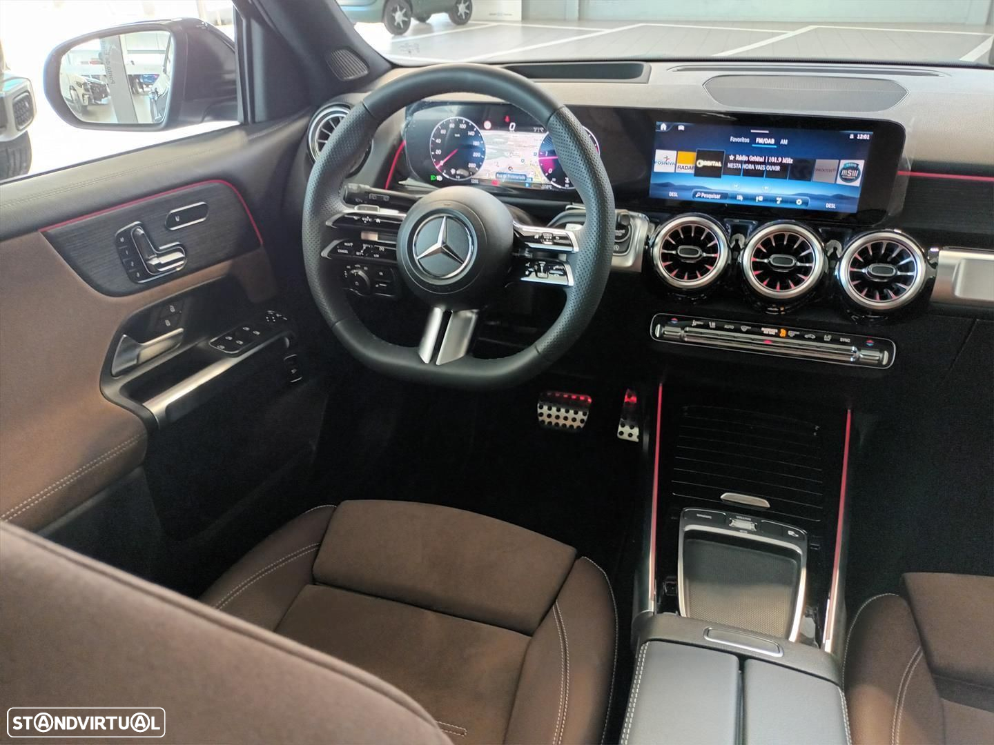 Mercedes-Benz GLB 180 d AMG Line - 18