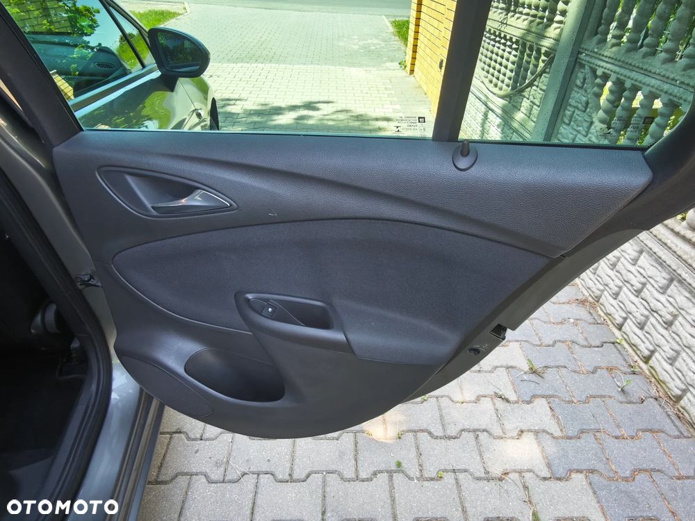 Opel Astra 1.6 D Start/Stop Selection - 20