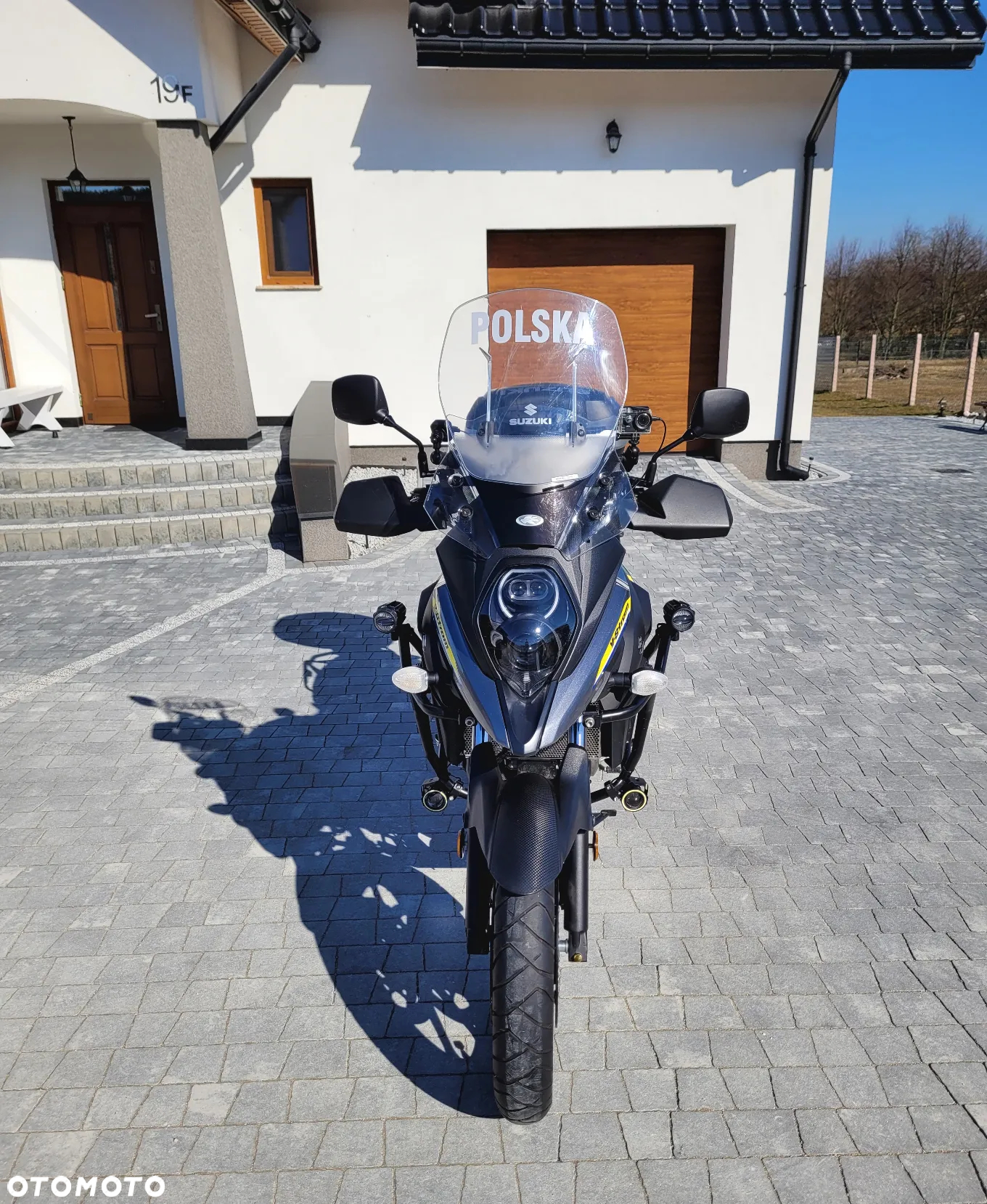 Suzuki V-STROM - 4